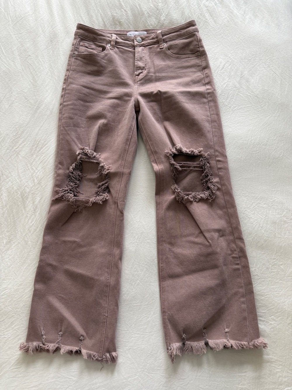 LIKE NEW RISEN High-Rise Wide-Leg Jeans in Mauve with Distressed Knees